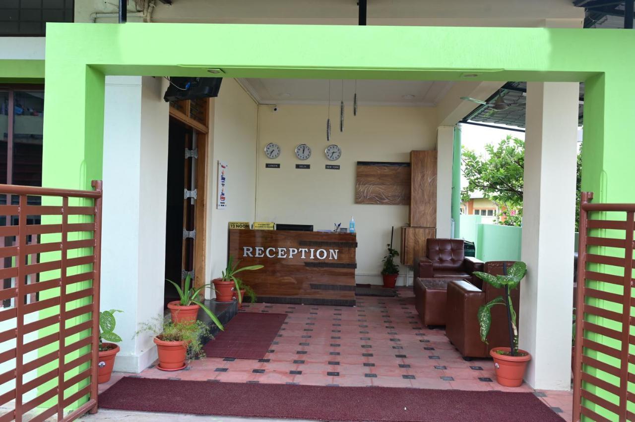 Hotel Stay Shine Mysore Extérieur photo